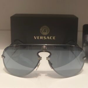 AUTHENTIC Versace Aviator SUNGLASSES – VE2243 1001/6G
